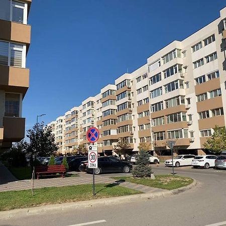 Lovely Bacau 1 Bedroom Apartment エクステリア 写真